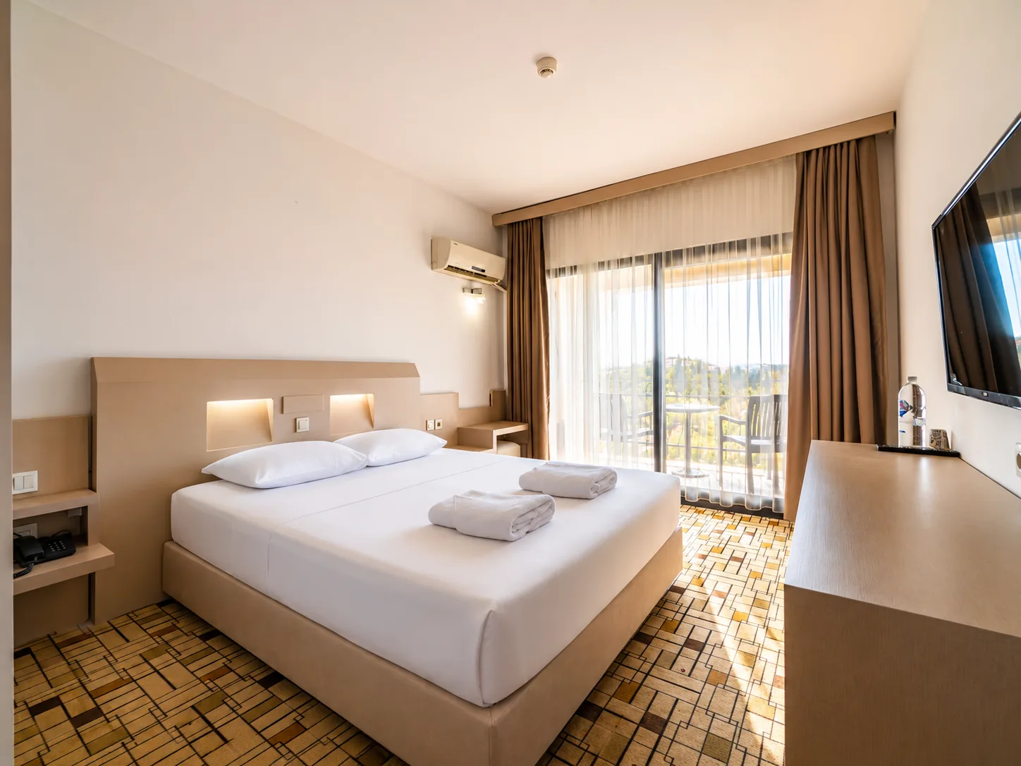 Standart Oda deniz manzaralı balkonlu oda içi
